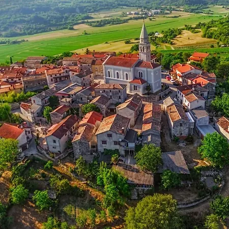 Daire In With Terrace, Air Conditioning, Wi-fi, Washing Machine