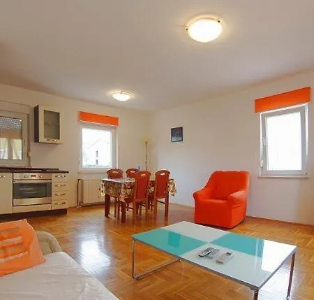In With Terrace, Air Conditioning, Wi-fi, Washing Machine Medulin