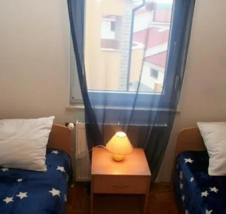 Apartment In With Terrace, Air Conditioning, Wi-fi, Washing Machine